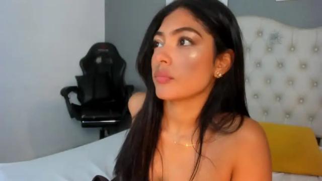 Image 7 of violetta_diamond Stream on Chaturbate on 19 months ago