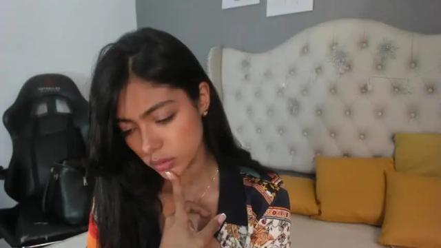 Image 12 of violetta_diamond Stream on Chaturbate on 18 months ago