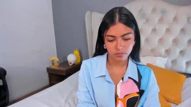 Image 10 of violetta_diamond Stream on Chaturbate on 18 months ago