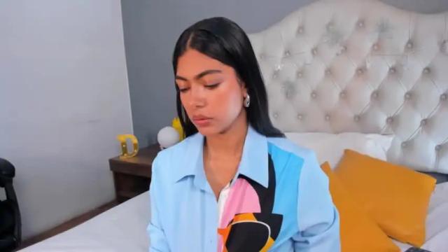 Image 11 of violetta_diamond Stream on Chaturbate on 18 months ago