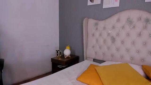 Image 7 of violetta_diamond Stream on Chaturbate on 18 months ago