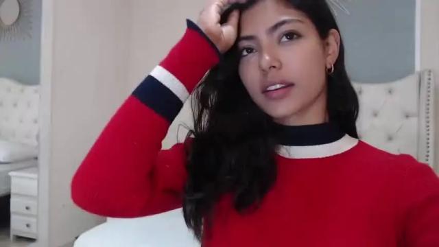 Image 2 of violetta_diamond Stream on Chaturbate on 18 months ago