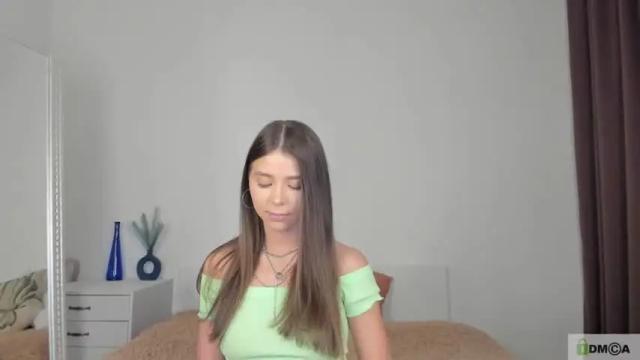 Image 12 of violetta_finch Stream on Chaturbate on 13 months ago