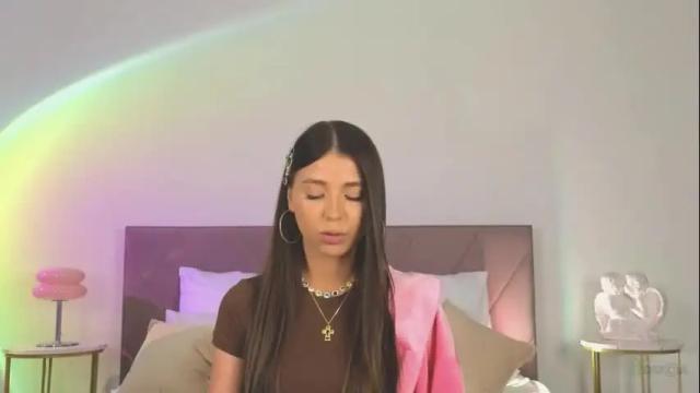 Image 6 of violetta_finch Stream on Chaturbate on 1 month ago