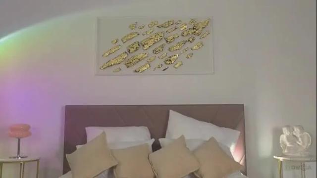 Image 2 of violetta_finch Stream on Chaturbate on 1 month ago