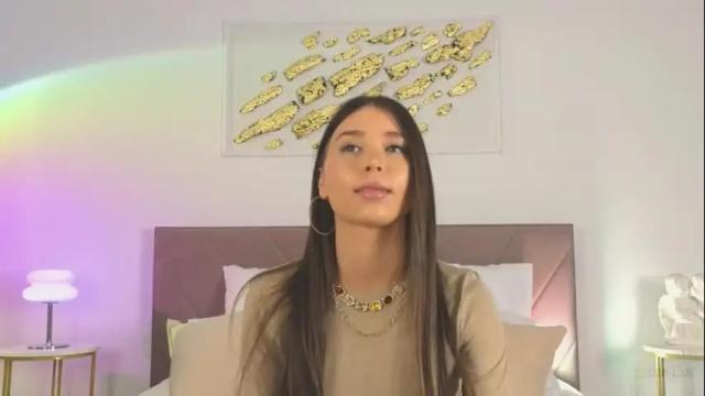 Image 4 of violetta_finch Stream on Chaturbate on 1 month ago