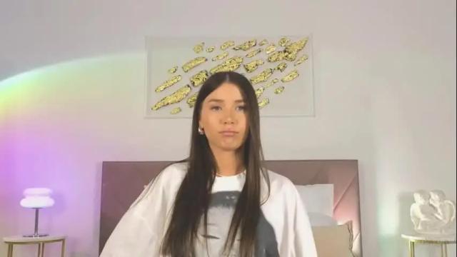 Thumbnail 1, violetta_finch's Stream at Chaturbate, 1 month ago