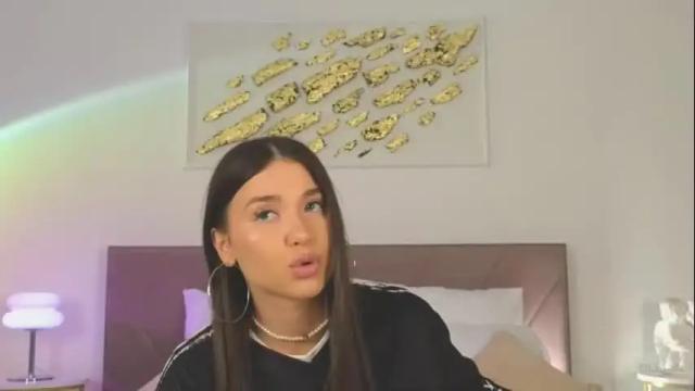 Thumbnail 1, violetta_finch's Stream at Chaturbate, 1 month ago