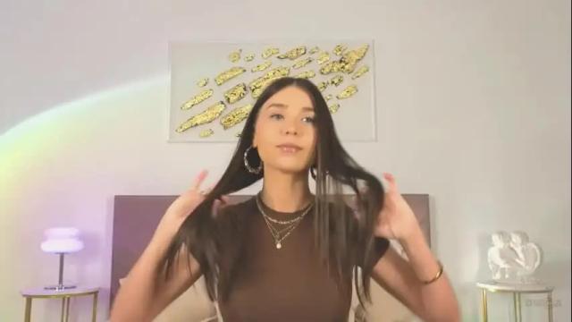 Image 2 of violetta_finch Stream on Chaturbate on 1 month ago