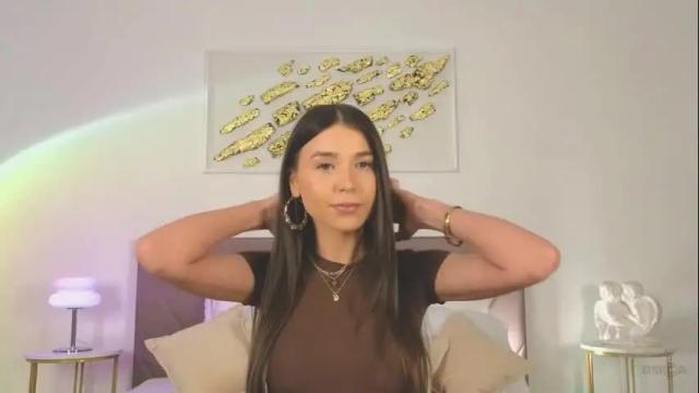 Image 3 of violetta_finch Stream on Chaturbate on 1 month ago