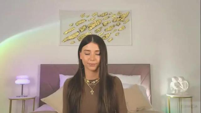 Image 6 of violetta_finch Stream on Chaturbate on 1 month ago
