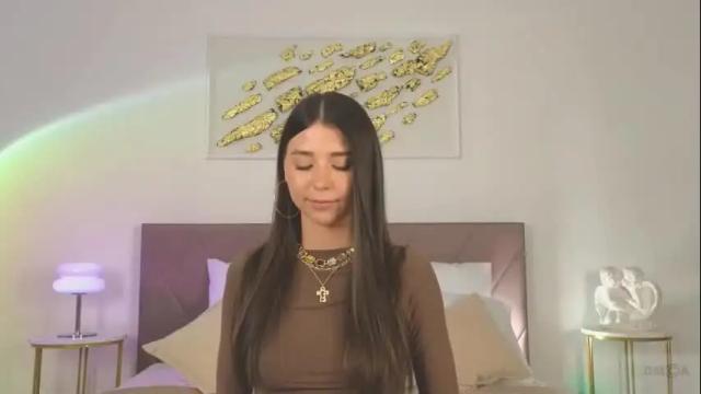 Image 8 of violetta_finch Stream on Chaturbate on 1 month ago