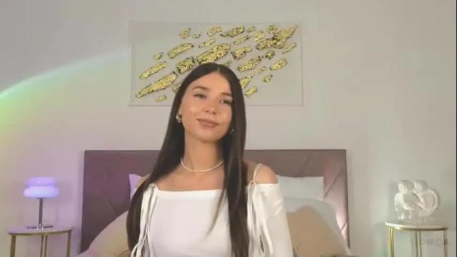 Image 10 of violetta_finch Stream on Chaturbate on 1 month ago