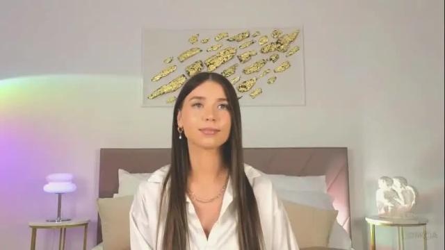 Image 11 of violetta_finch Stream on Chaturbate on 25 days ago