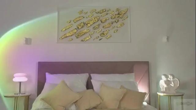 Image 8 of violetta_finch Stream on Chaturbate on 8 days ago