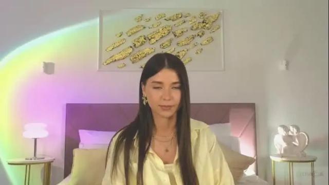 Image 3 of violetta_finch Stream on Chaturbate on 1 month ago