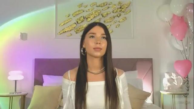 Image 3 of violetta_finch Stream on Chaturbate on 1 month ago