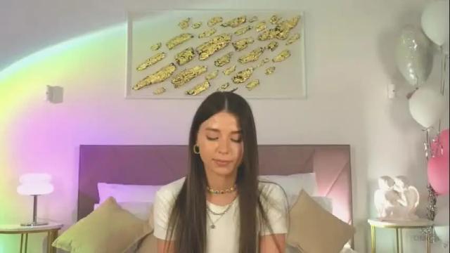 Image 4 of violetta_finch Stream on Chaturbate on 1 month ago