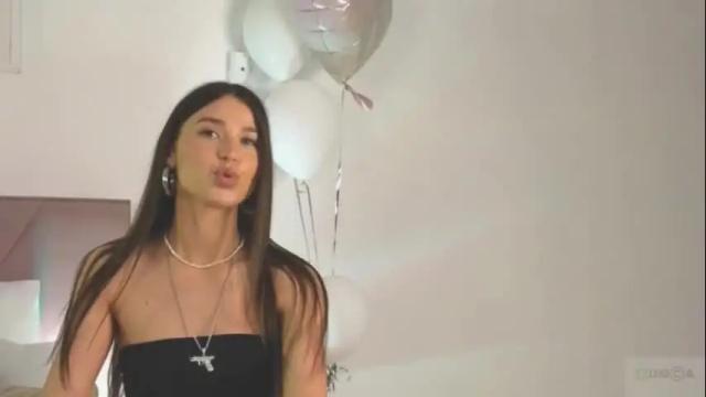 Image 10 of violetta_finch Stream on Chaturbate on 1 month ago
