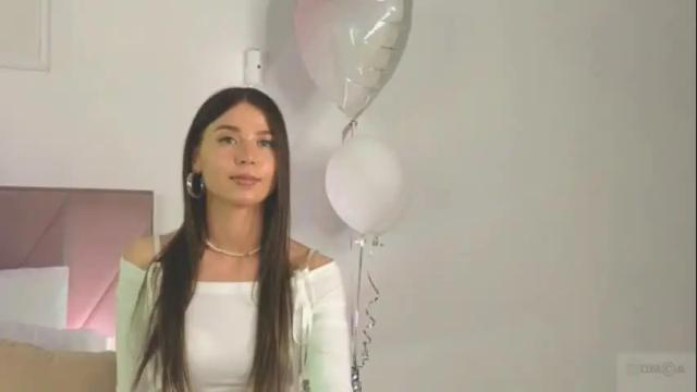 Image 4 of violetta_finch Stream on Chaturbate on 1 month ago