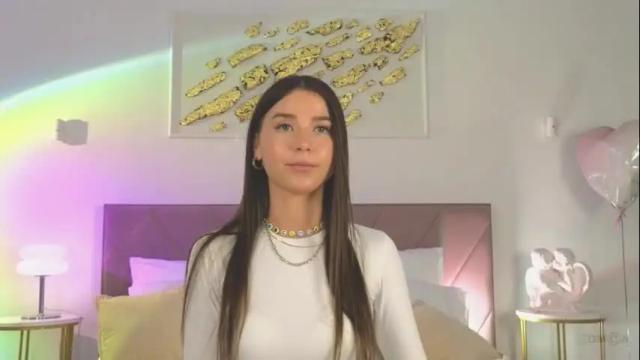 Image 8 of violetta_finch Stream on Chaturbate on 29 days ago