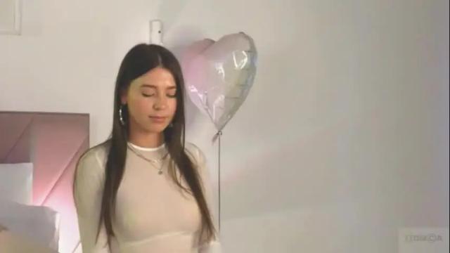 Image 10 of violetta_finch Stream on Chaturbate on 28 days ago