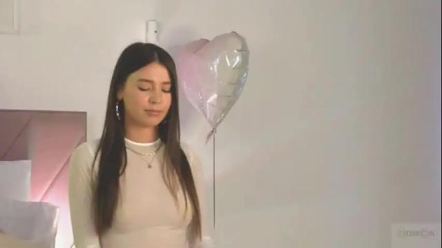Image 11 of violetta_finch Stream on Chaturbate on 28 days ago
