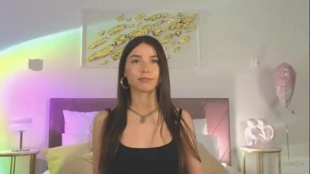 Image 3 of violetta_finch Stream on Chaturbate on 25 days ago