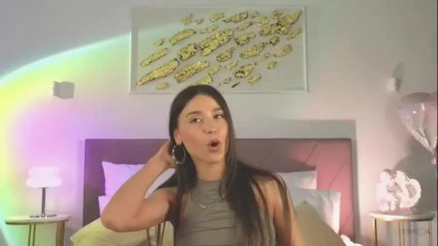 Image 3 of violetta_finch Stream on Chaturbate on 23 days ago