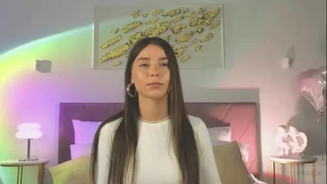 Image 6 of violetta_finch Stream on Chaturbate on 22 days ago