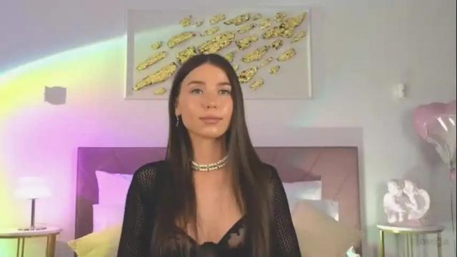 Image 12 of violetta_finch Stream on Chaturbate on 19 days ago