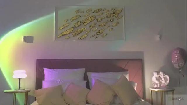 Image 2 of violetta_finch Stream on Chaturbate on 14 days ago
