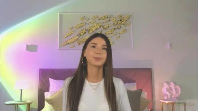 Image 6 of violetta_finch Stream on Chaturbate on 2 months ago