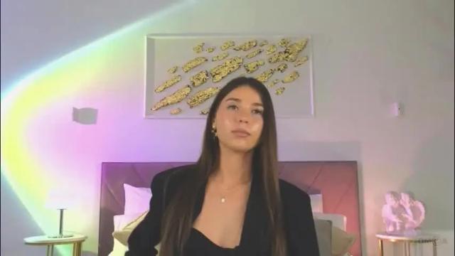 Image 4 of violetta_finch Stream on Chaturbate on 1 month ago
