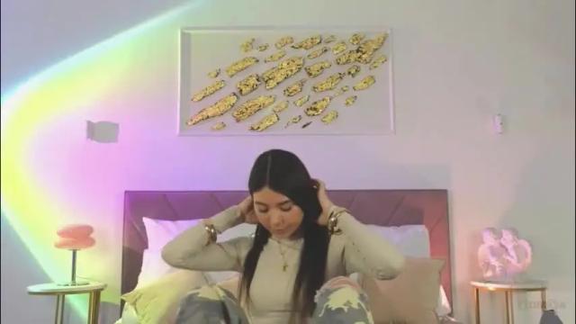Image 8 of violetta_finch Stream on Chaturbate on 1 month ago