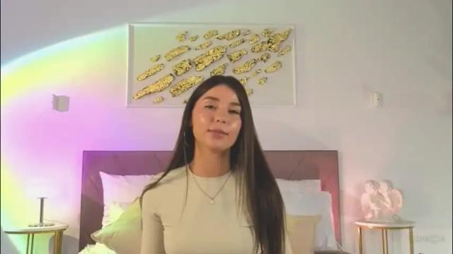 Image 8 of violetta_finch Stream on Chaturbate on 1 month ago