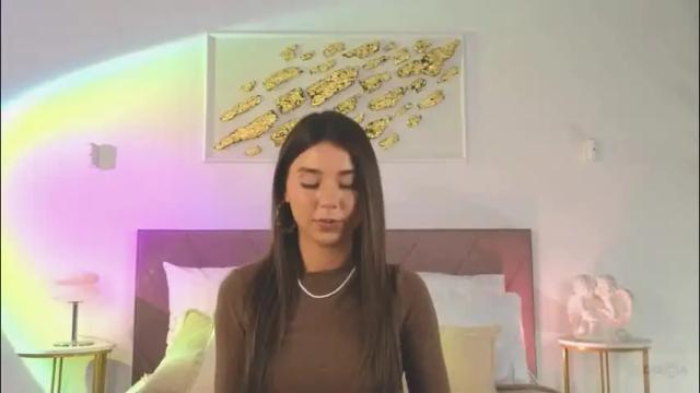 Image 2 of violetta_finch Stream on Chaturbate on 1 month ago