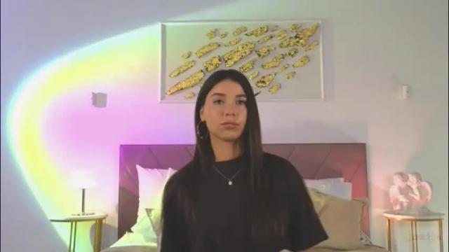 Image 10 of violetta_finch Stream on Chaturbate on 1 month ago