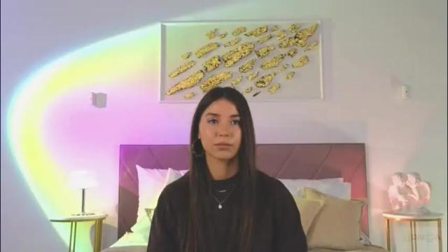 Image 3 of violetta_finch Stream on Chaturbate on 1 month ago