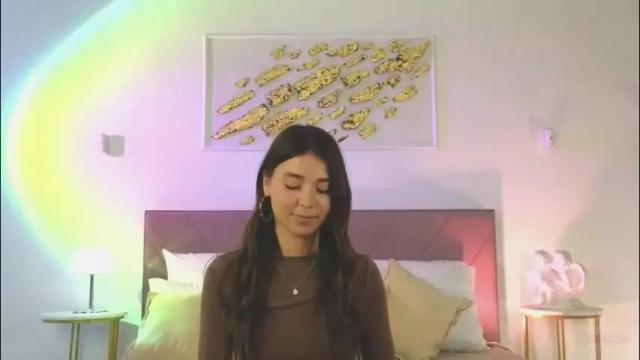 Image 10 of violetta_finch Stream on Chaturbate on 27 days ago
