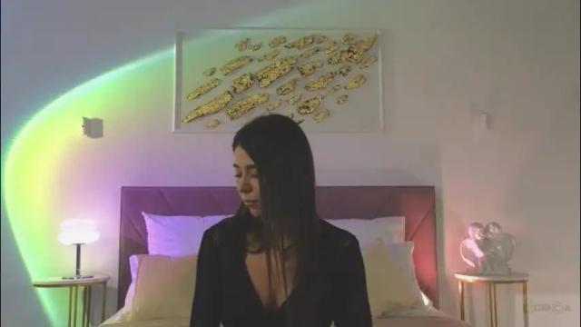 Image 3 of violetta_finch Stream on Chaturbate on 8 days ago
