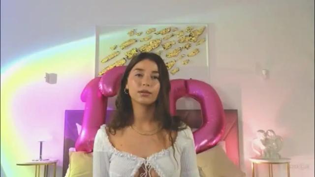 Image 2 of violetta_finch Stream on Chaturbate on 3 days ago