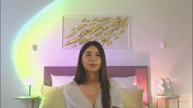 Image 2 of violetta_finch Stream on Chaturbate on 2 days ago