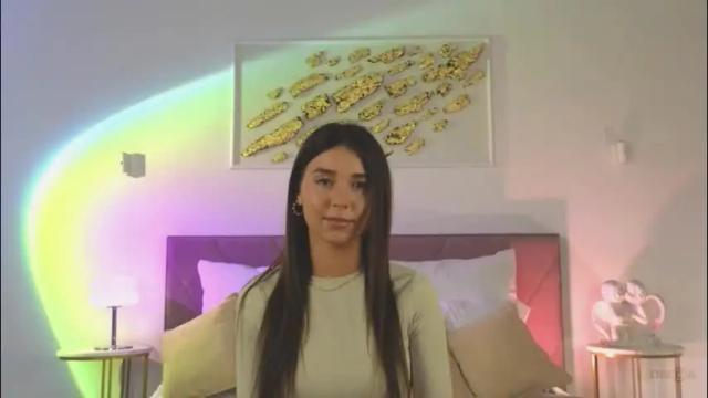 Image 3 of violetta_finch Stream on Chaturbate on 23 hours ago