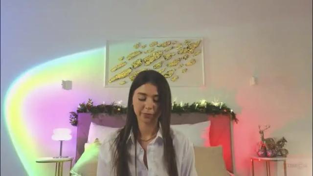 Image 6 of violetta_finch Stream on Chaturbate on 23 days ago