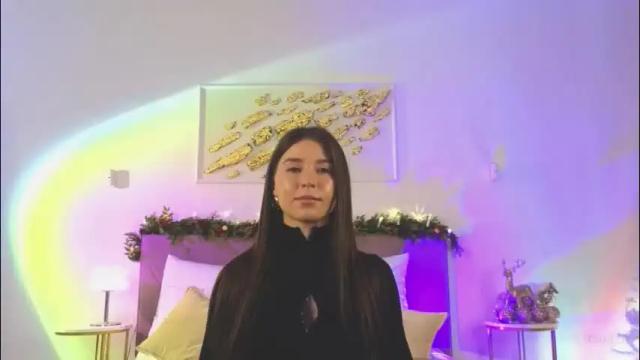 Image 2 of violetta_finch Stream on Chaturbate on 22 days ago