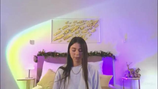 Image 4 of violetta_finch Stream on Chaturbate on 17 days ago