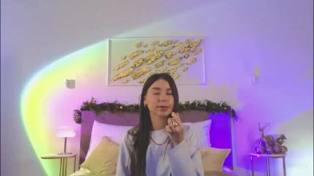 Image 6 of violetta_finch Stream on Chaturbate on 17 days ago