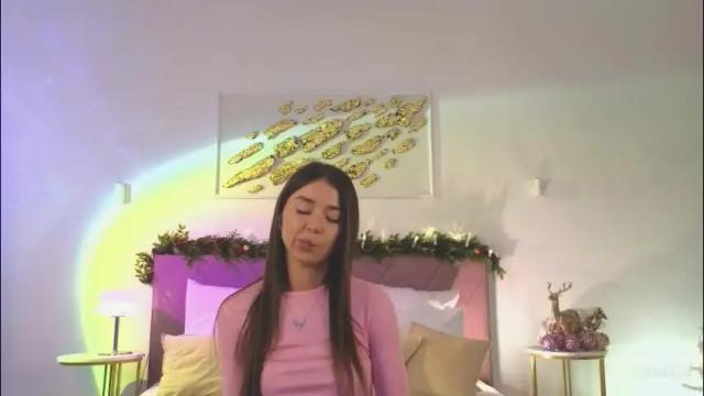 Image 4 of violetta_finch Stream on Chaturbate on 11 days ago