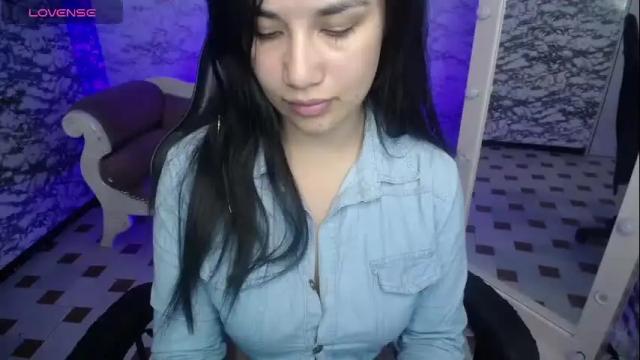Image 12 of violetta_jhonson_v Stream on Chaturbate on 1 month ago